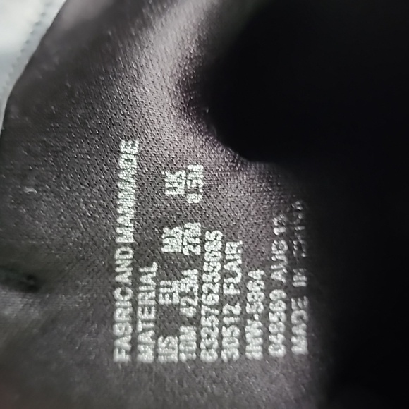 Knee high, suede, high heel black boot - Picture 4 of 4